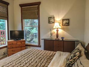 House, 2 Bedrooms | 2 bedrooms, iron/ironing board, free WiFi, bed sheets