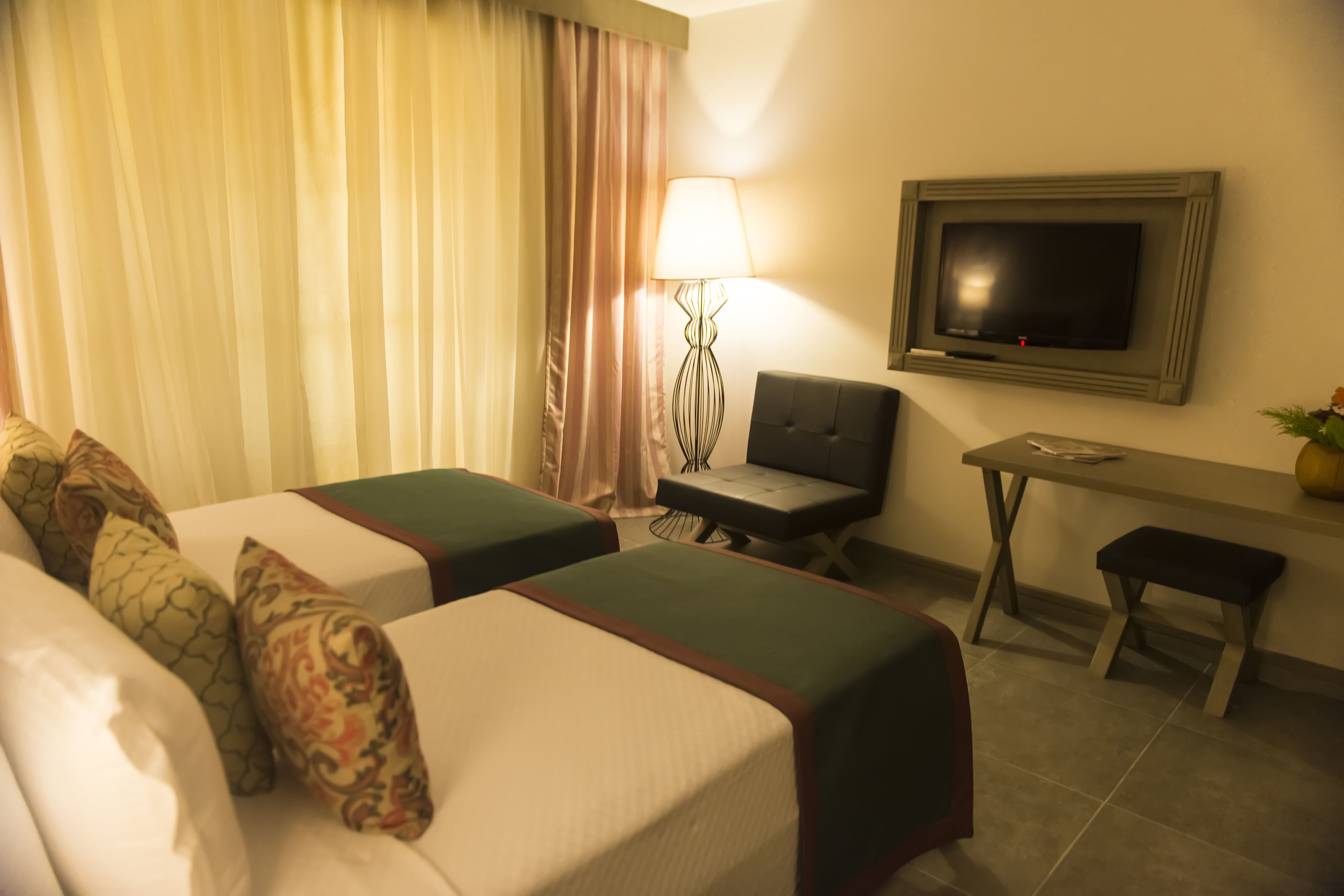 egyptian cotton sheets, premium bedding, select comfort beds, minibar