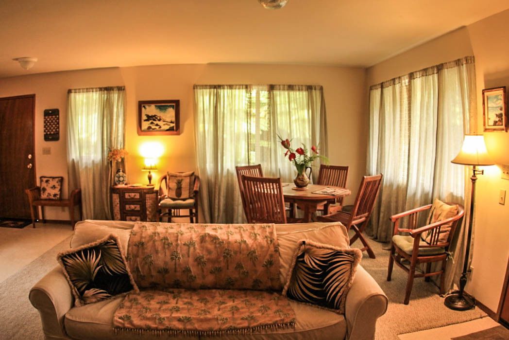 House, 2 Bedrooms | Living area | TV, fireplace, DVD player
