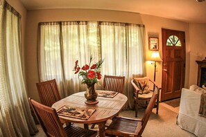 House, 2 Bedrooms | Private kitchen | Fridge, microwave, coffee/tea maker, cookware/dishes/utensils