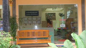 Aromatherapie, Thaise massages, reflexologie
