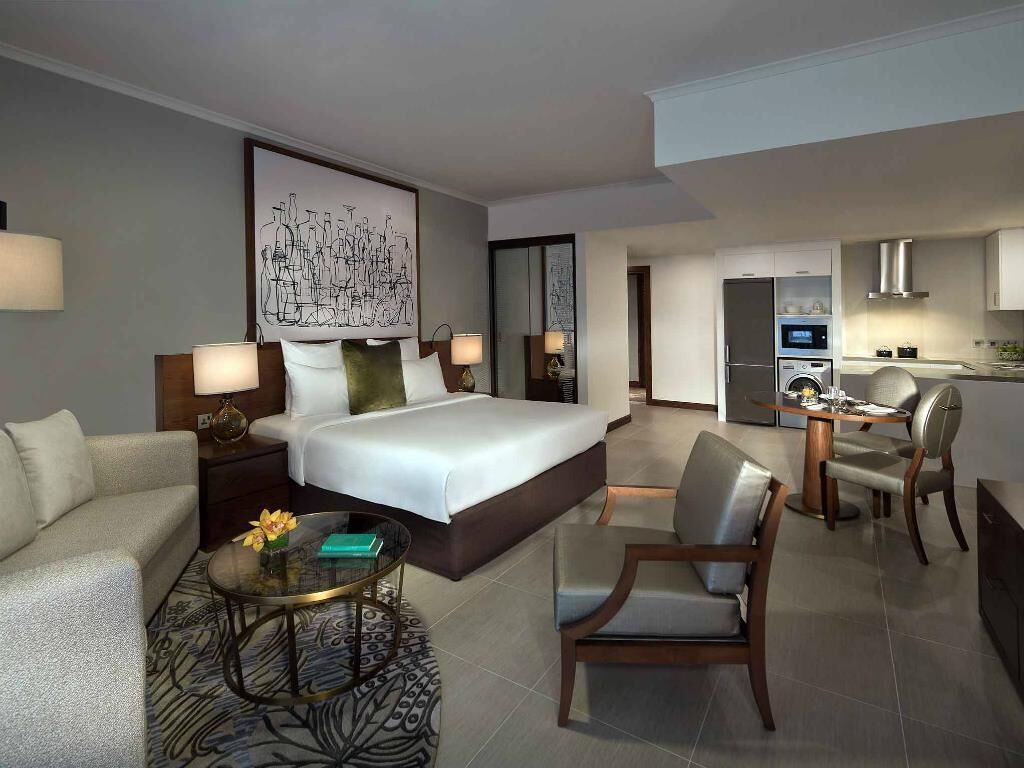 Studio, 1 King Bed (Creek View) | 1 bedroom, premium bedding, in-room safe, individually decorated