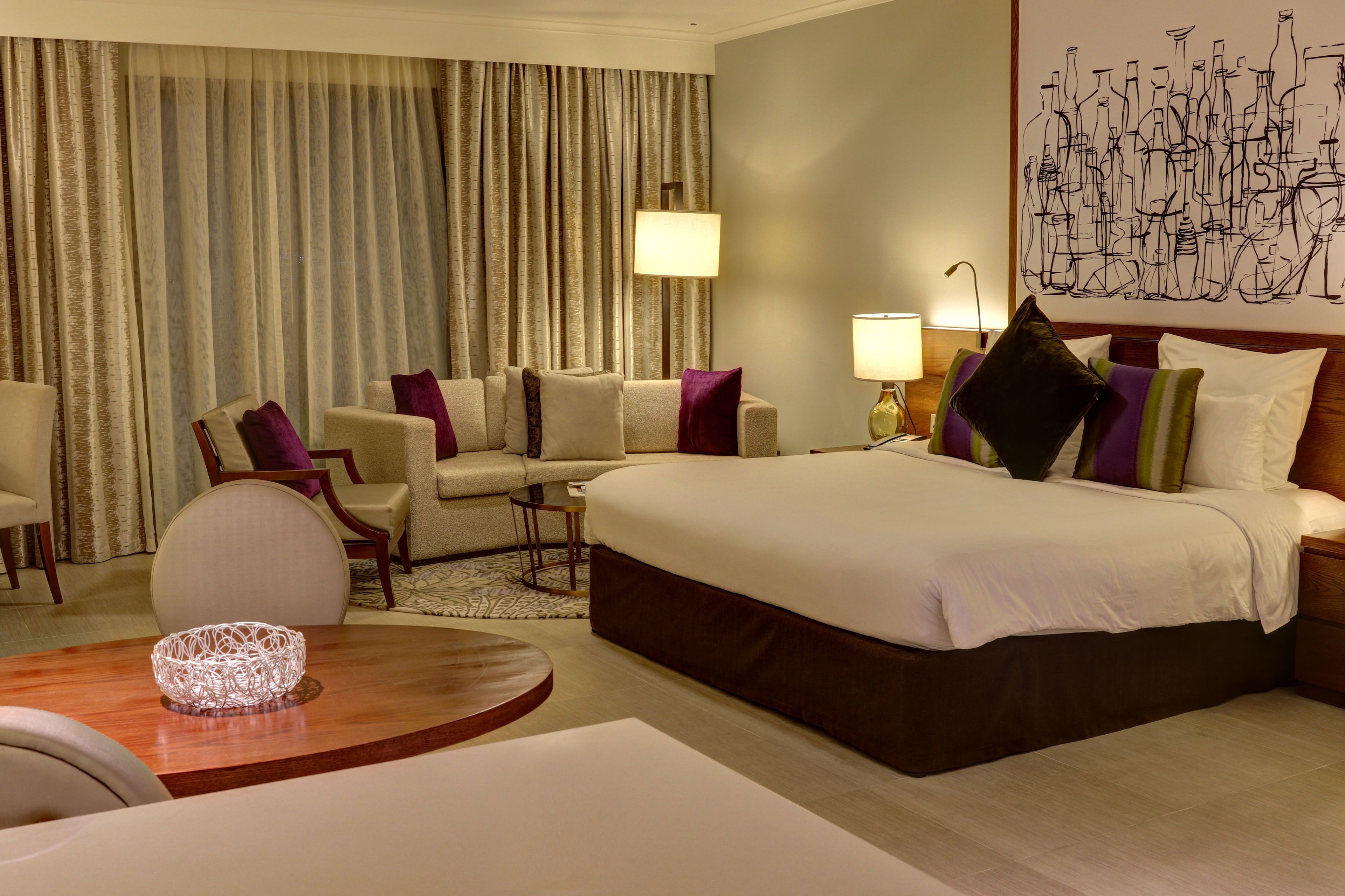 studio, 1 king bed (creek view) | 1 bedroom, premium bedding, in-room safe, individually decorated