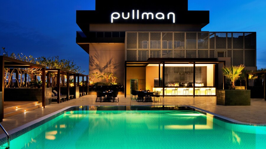 Pullman Dubai Creek City Centre Residences