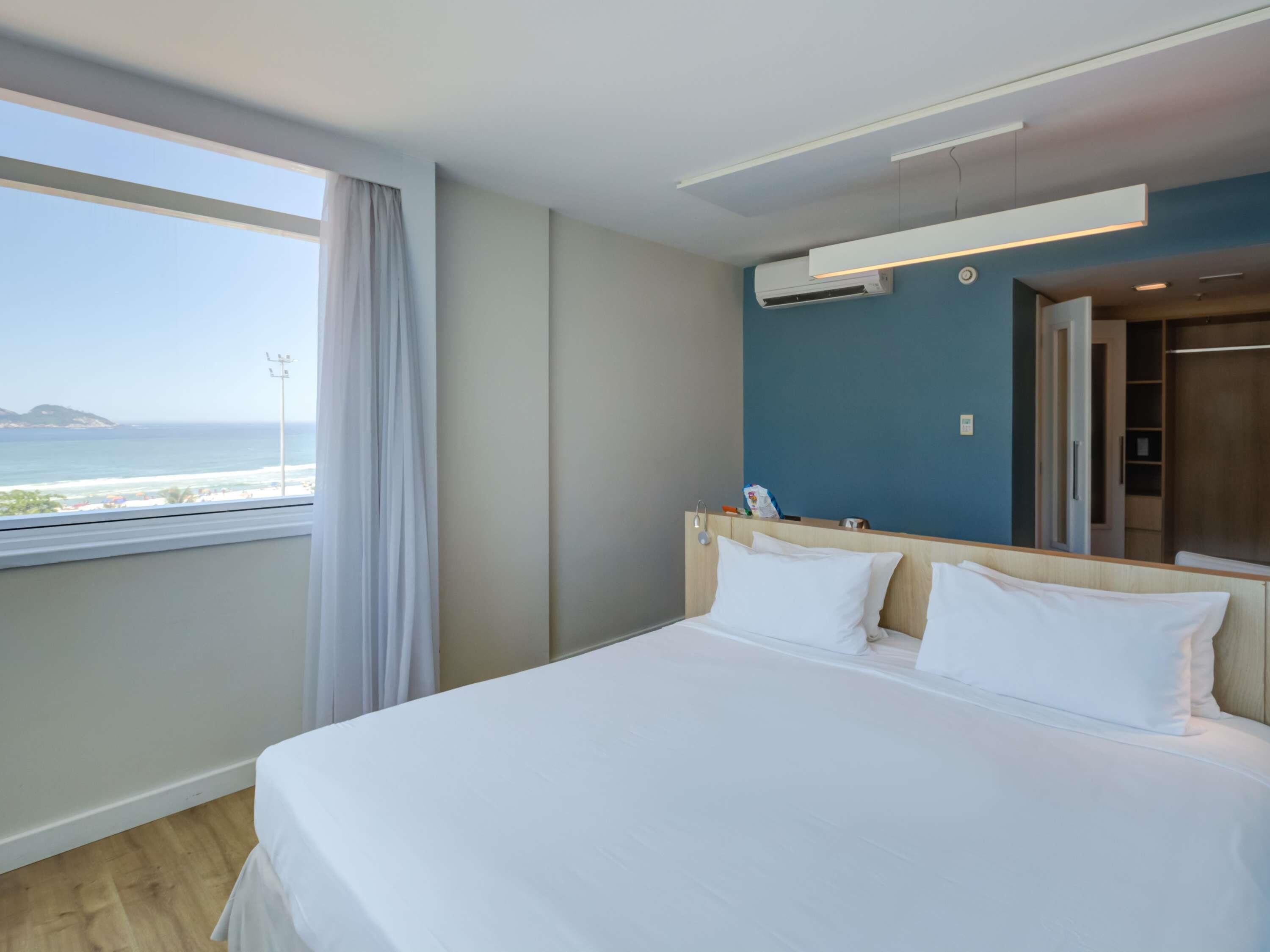 Minibar, desk, cribs (free), WiFi (free)