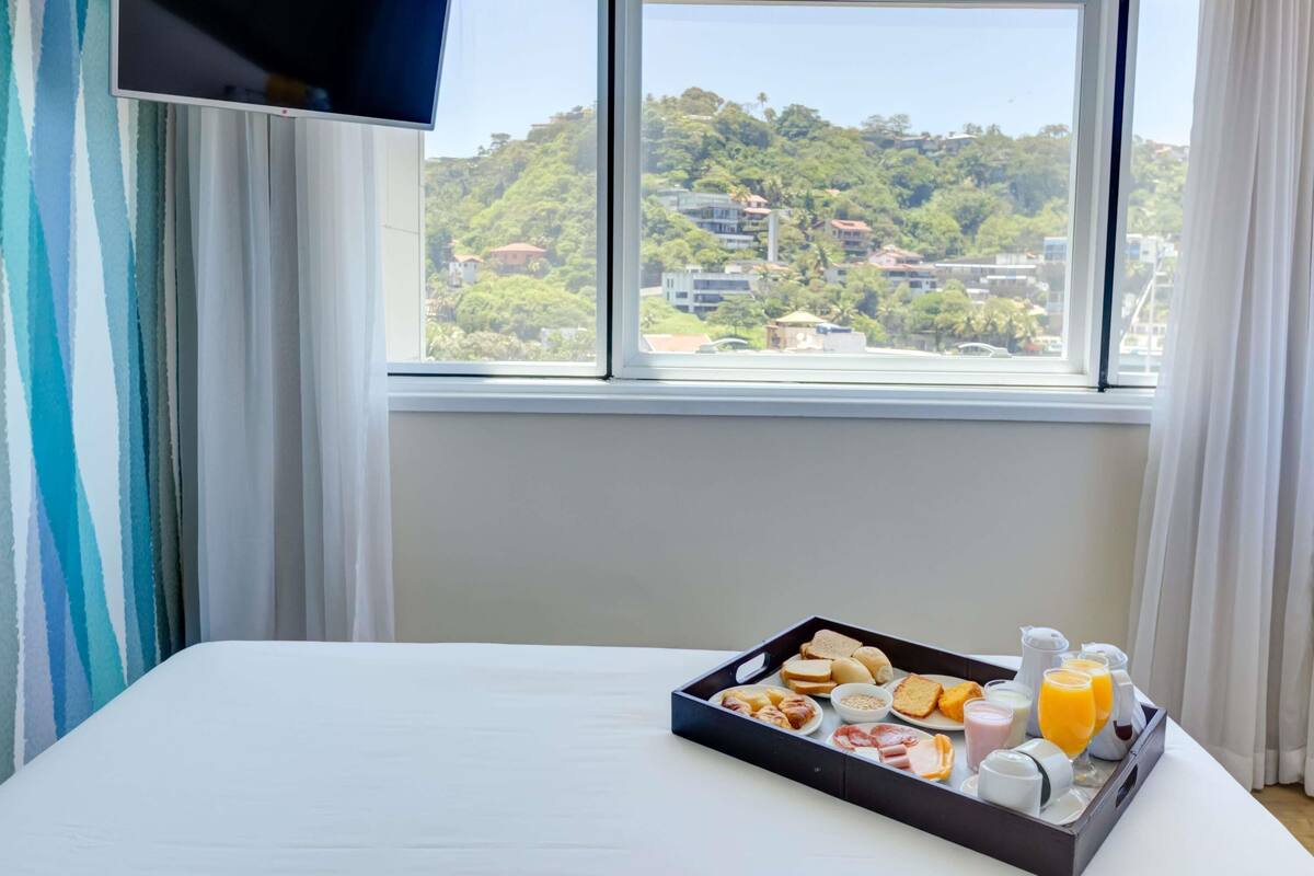 Privilege, Habitación, 1 cama matrimonial, vista al océano | 1 habitación, minibar, escritorio y cunas gratuitas