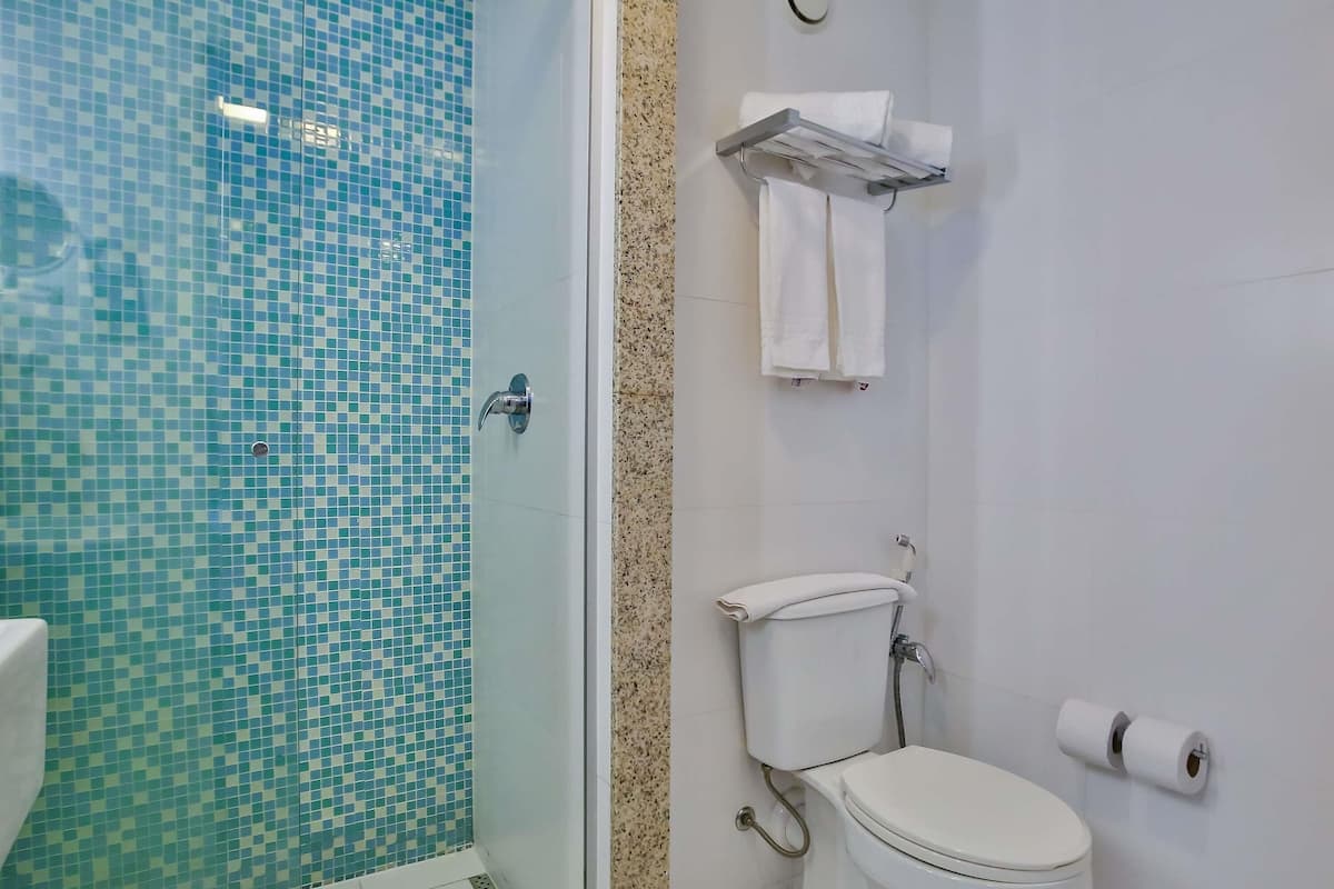 1 bedroom, minibar, desk, free cribs/infant beds