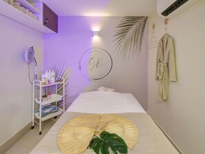 Sauna a vapor, massagens