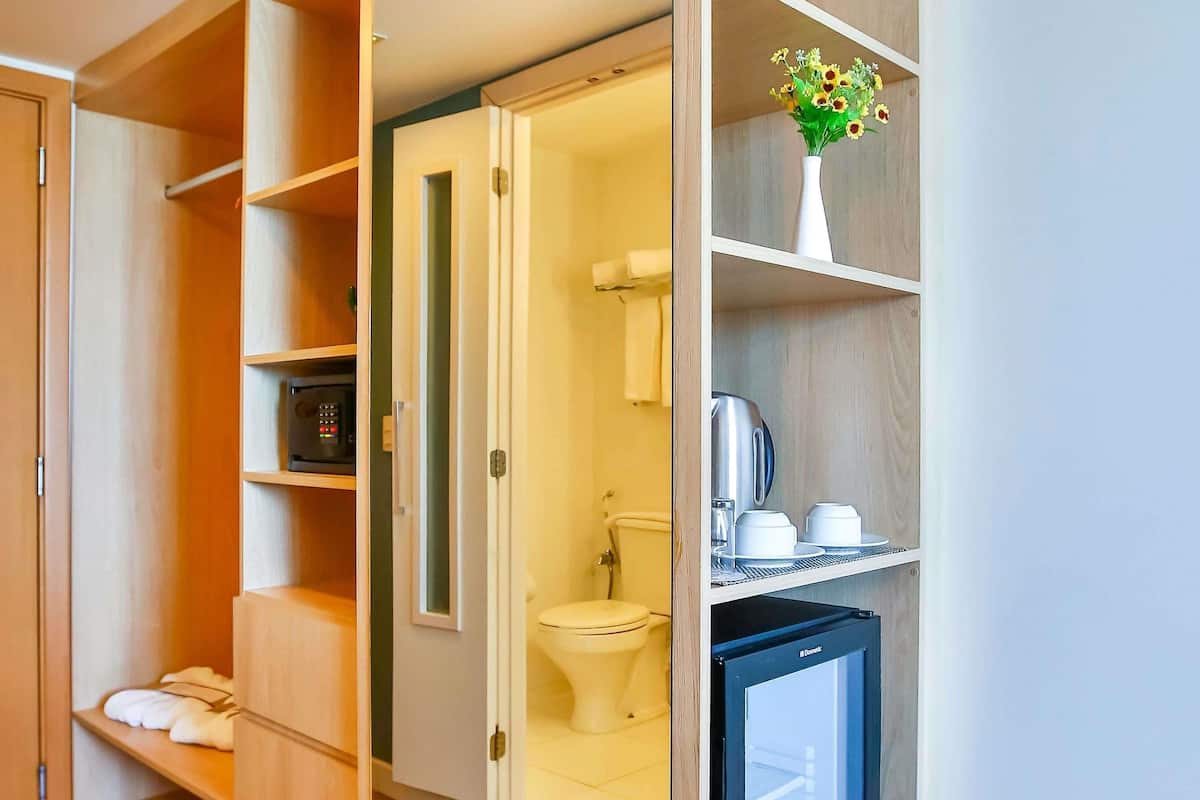 1 bedroom, minibar, desk, free cots/infant beds