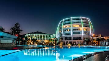 المنشأة من الخارج