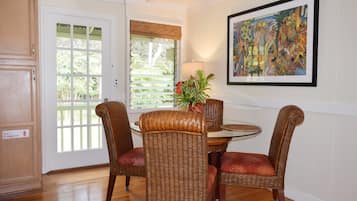 Casa, 2 habitaciones | Servicio a la habitación