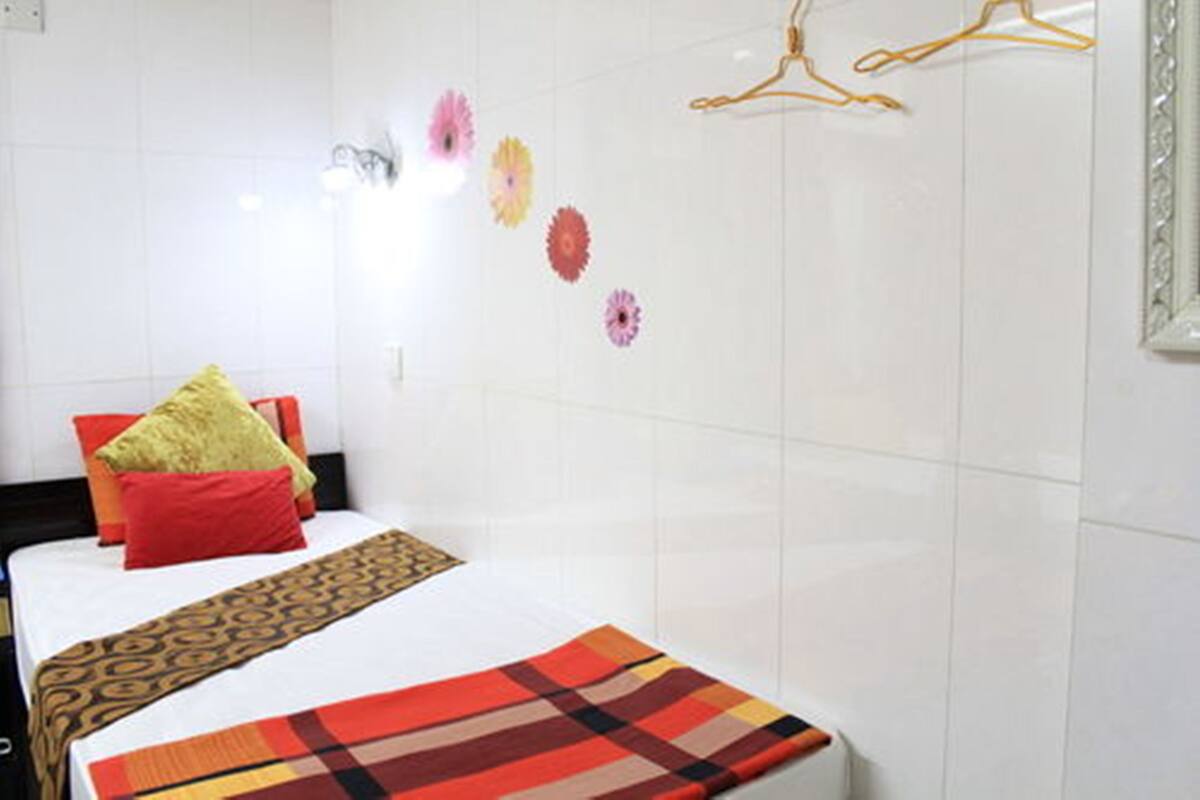 In-room safe, free WiFi