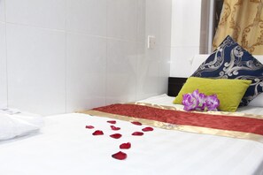 In-room safe, free WiFi