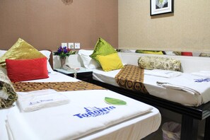 Room - Kamal Deluxe Hotel (Kowloon)