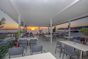 Café da manhã, almoço e jantar