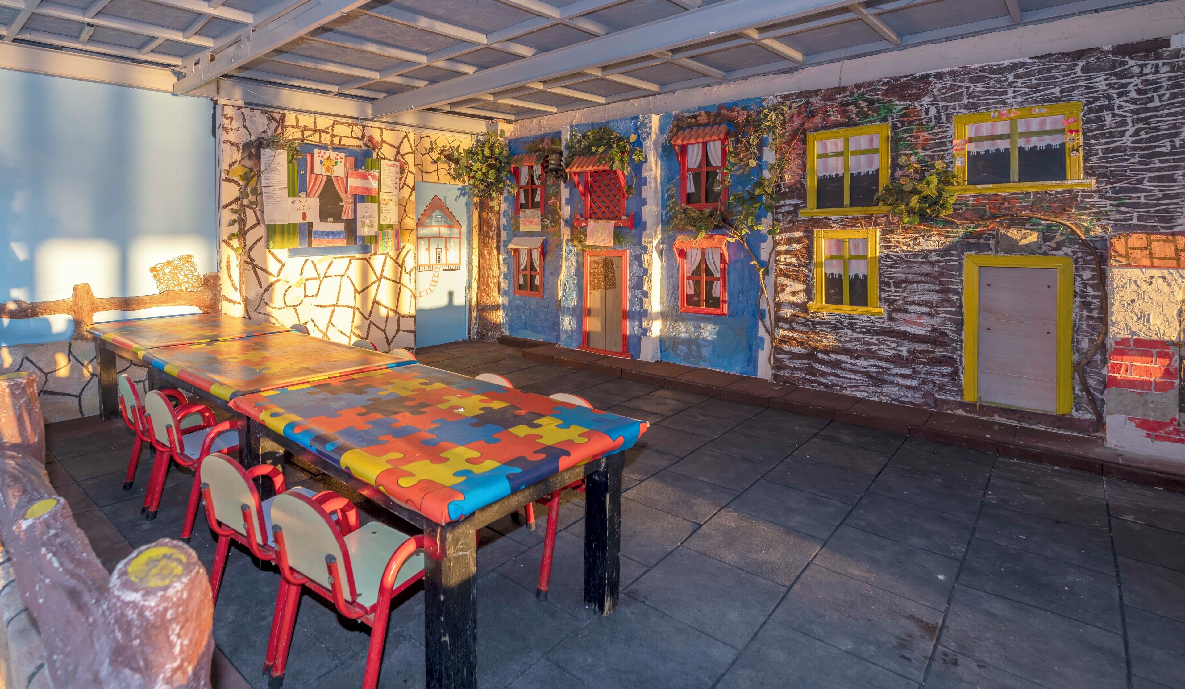Area giochi per bambini (all'aperto)
