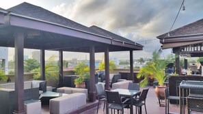View from property - Tropical Enclave Hotel (Accra)