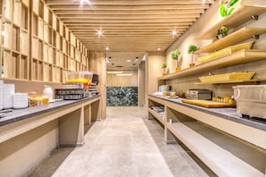 Desayuno continental incluido todos los días 