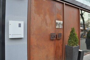 واجهة المنشأة