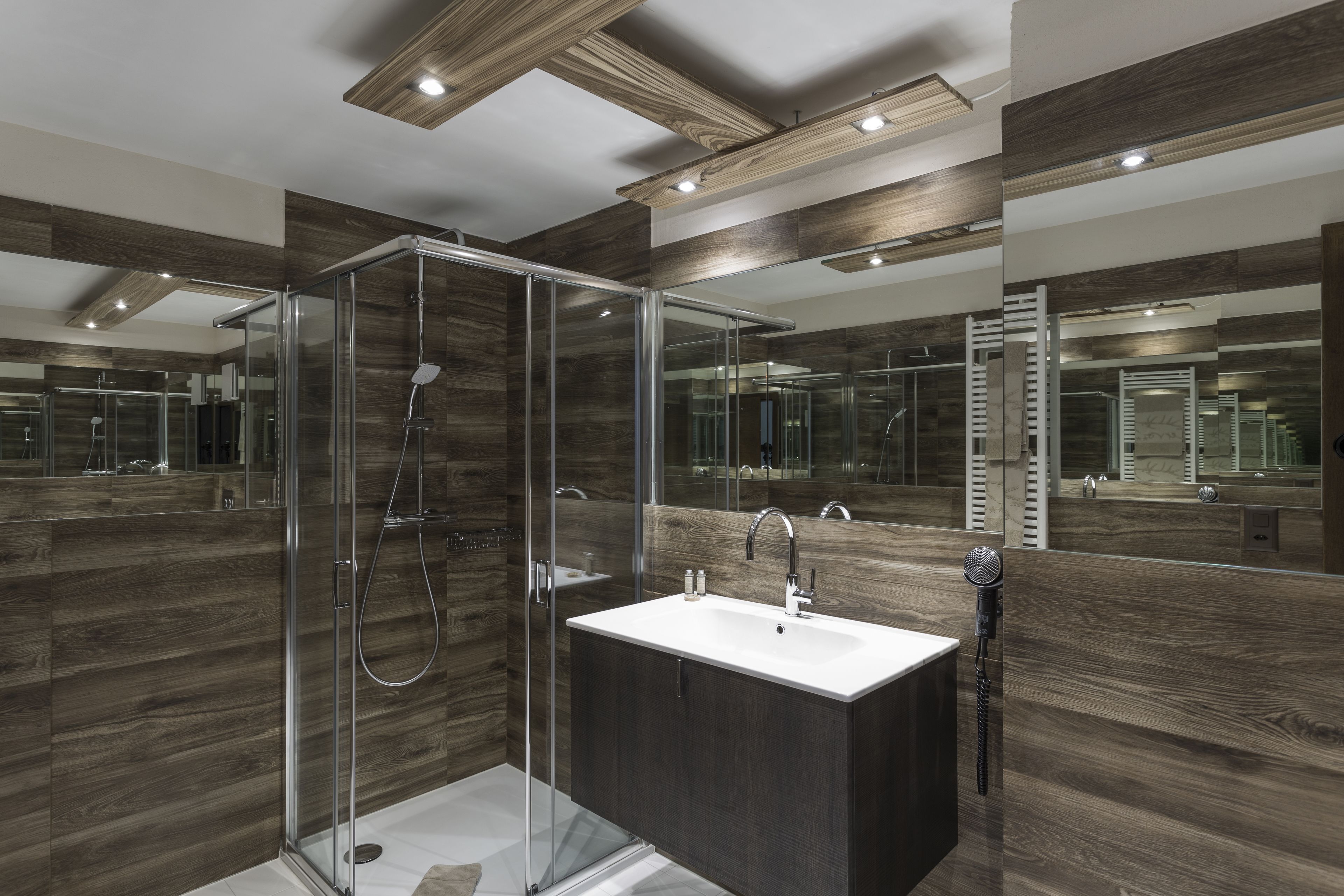 superior double room, balcony | bathroom | hair dryer, bathrobes, towels