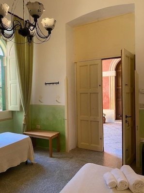 Premium bedding, minibar, in-room safe, desk - Palazzo Laura (Morciano di Leuca)