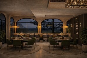 2 من المطاعم، تقديم الإفطار