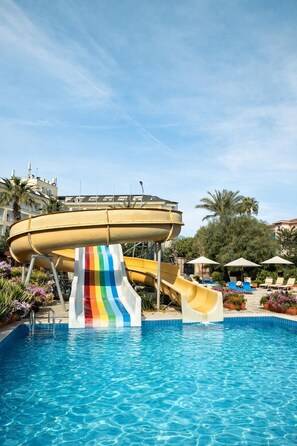 Indoor pool, 2 outdoor pools, pool umbrellas, pool loungers - Fun Sun Smart Sultans Beach (Kemer)