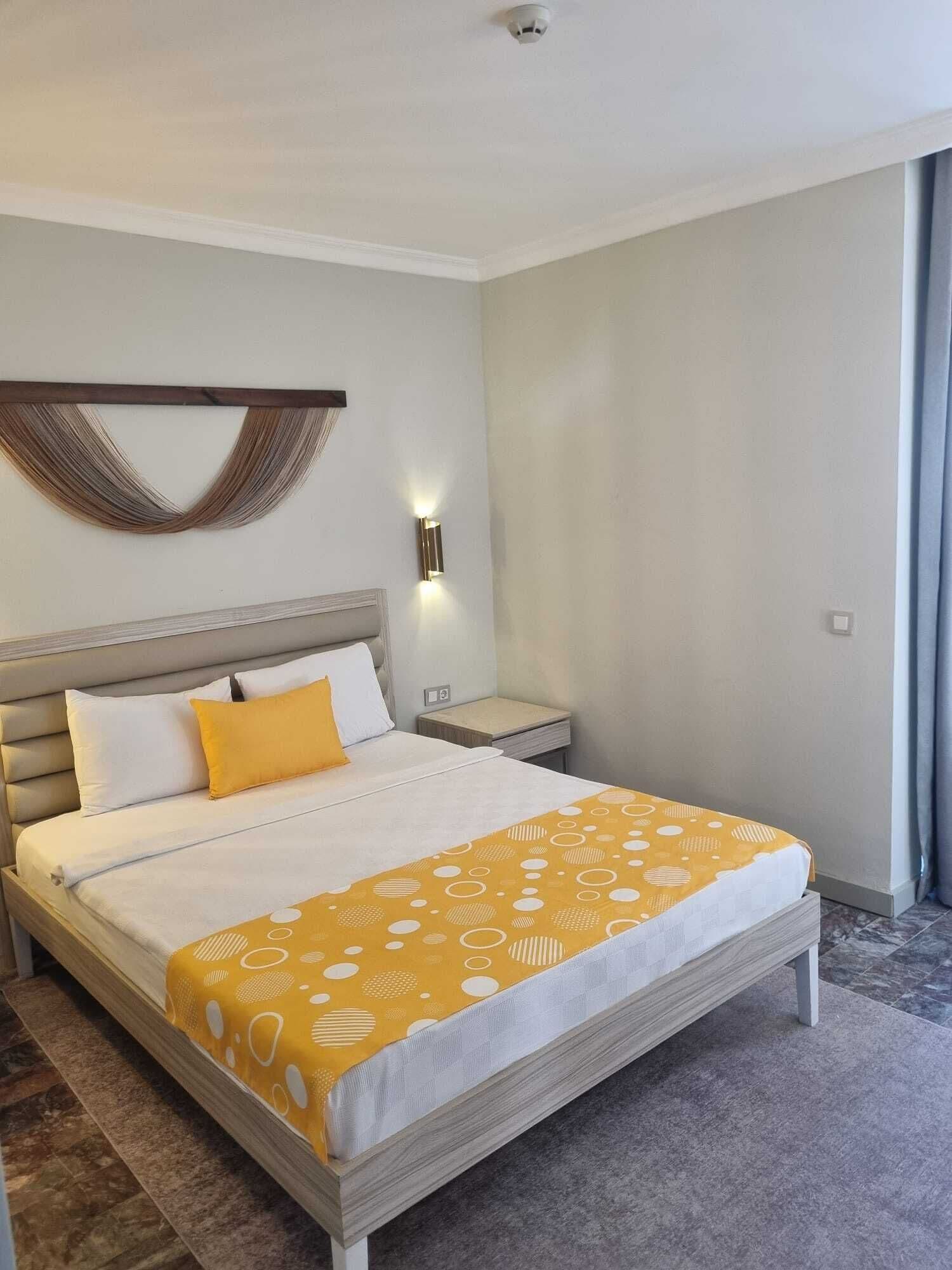 Rom – standard | Safe på rommet og sengetøy