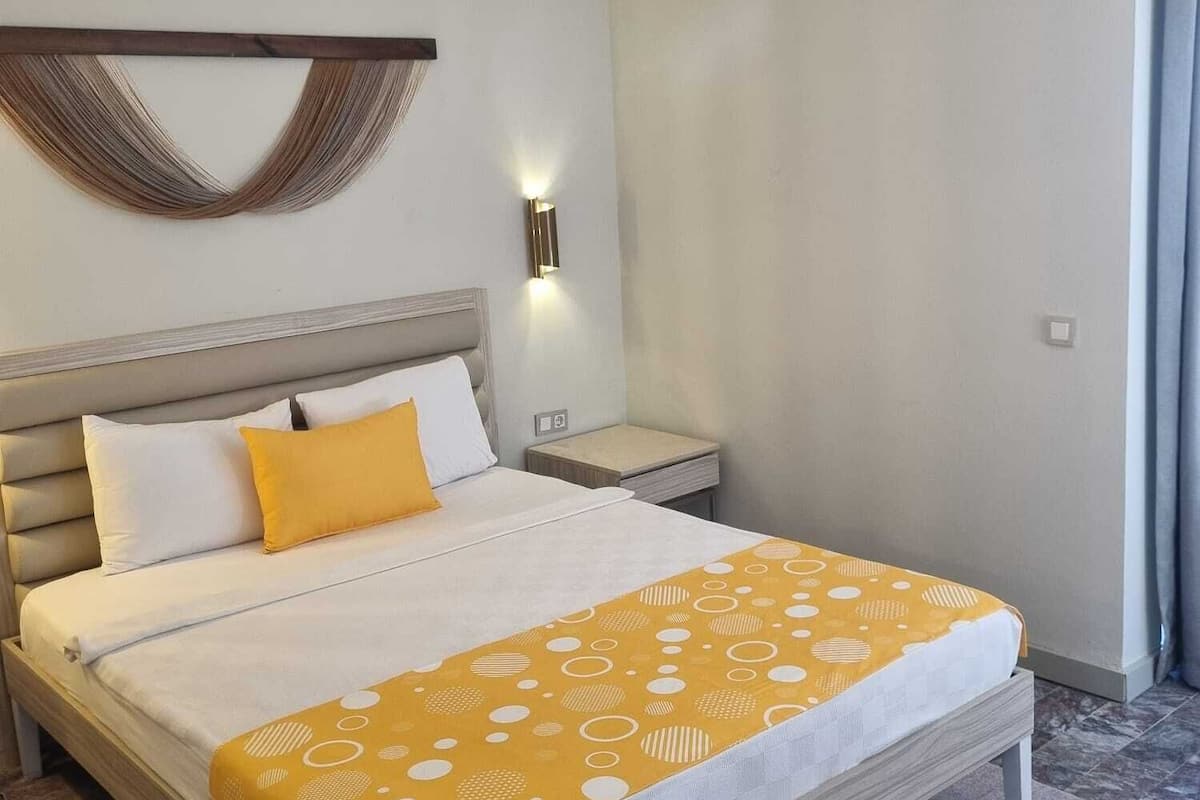 Standardzimmer | Zimmersafe, Bettwäsche