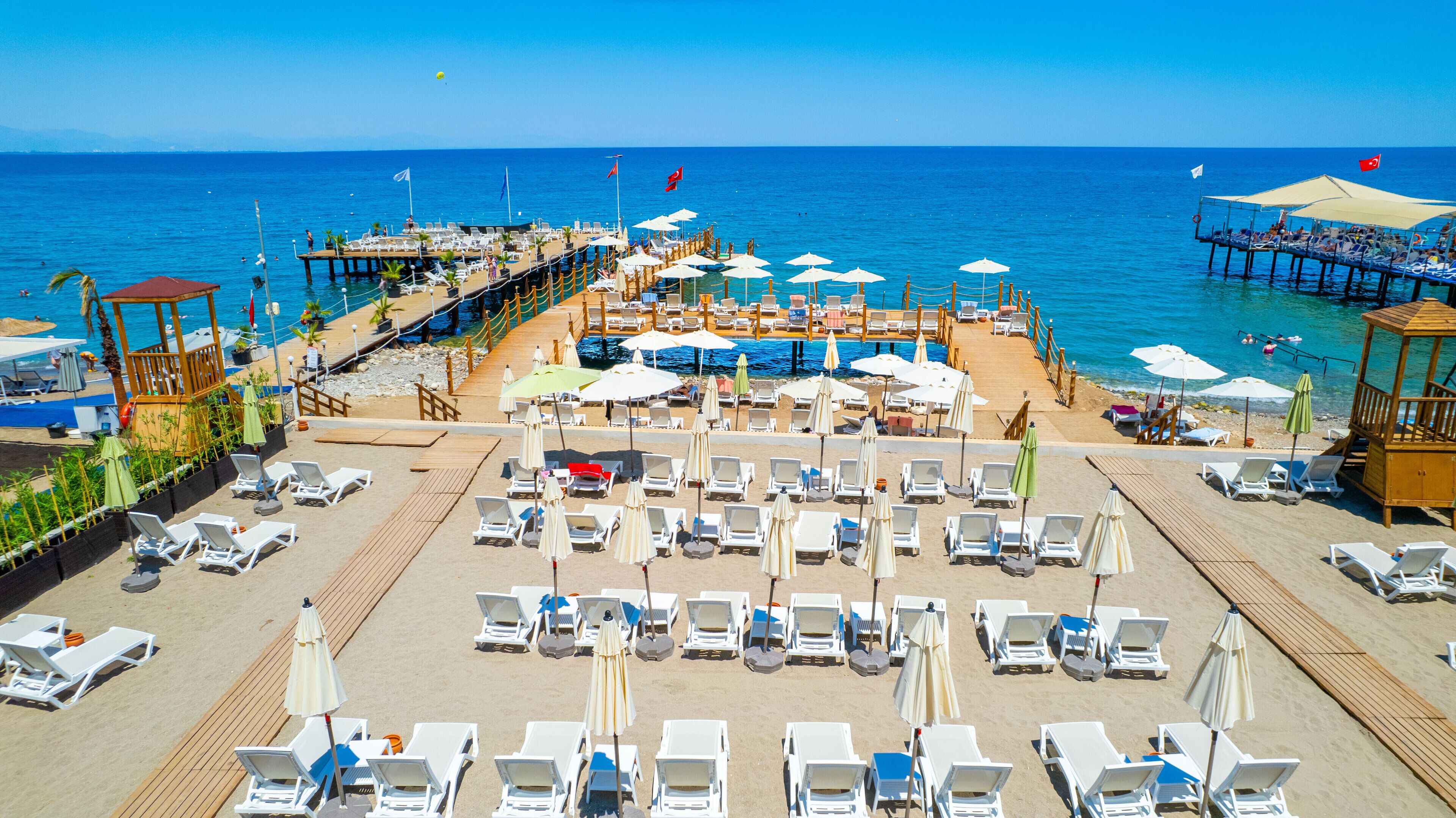 Playa privada, traslado desde/hacia la playa gratis