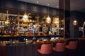 Bar (on property) - Hilton Southampton - Utilita Bowl (Southampton)