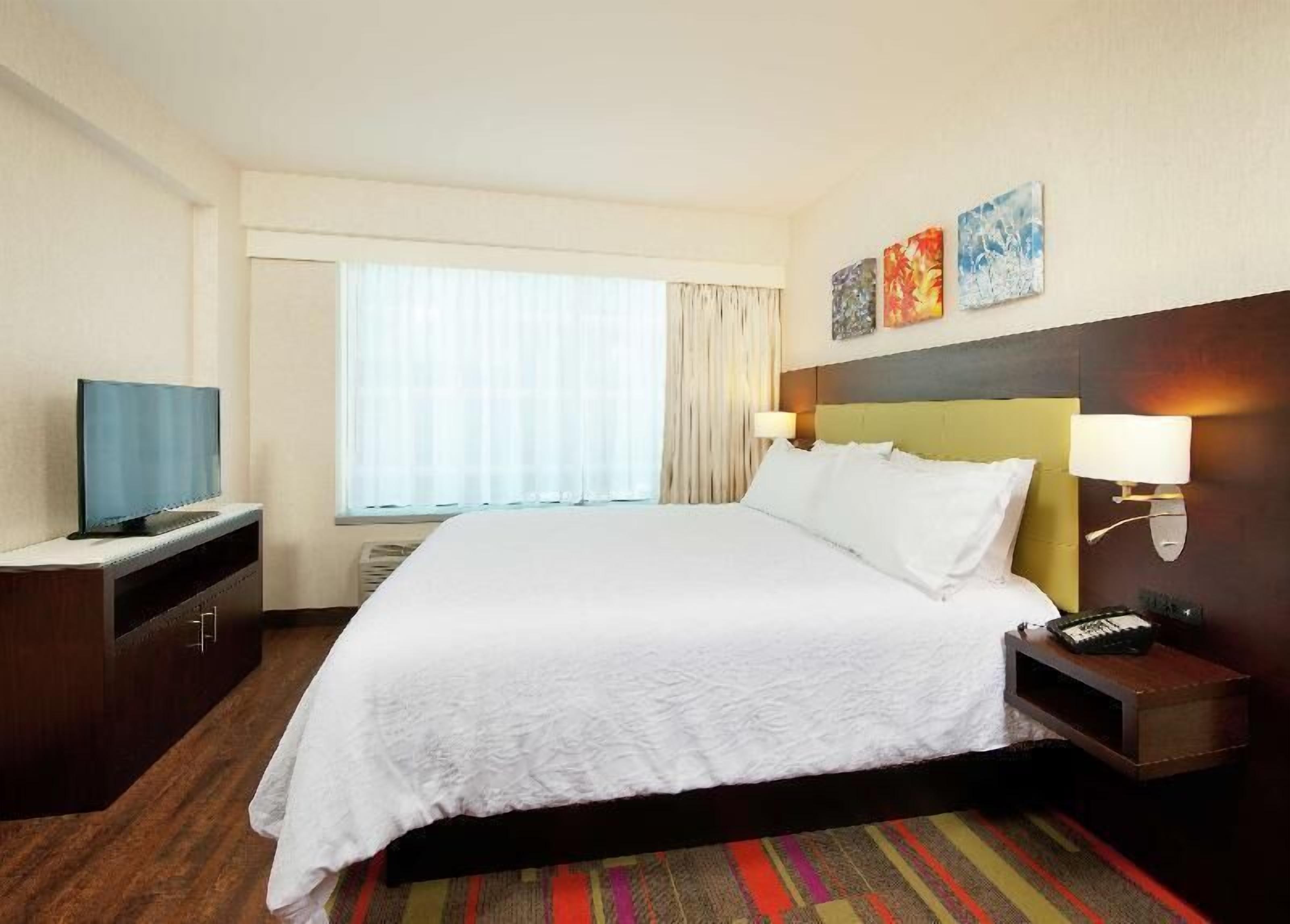 เครื่องนอนระดับพรีเมียม, ผ้านวมขนเป็ด, ตู้นิรภัยในห้องพัก