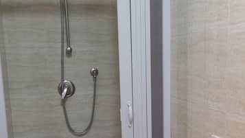 Shower, free toiletries, towels