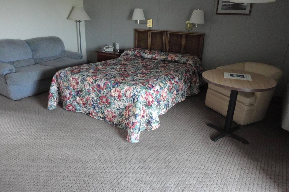 soundproofing, iron/ironing board, cots/infant beds, rollaway beds