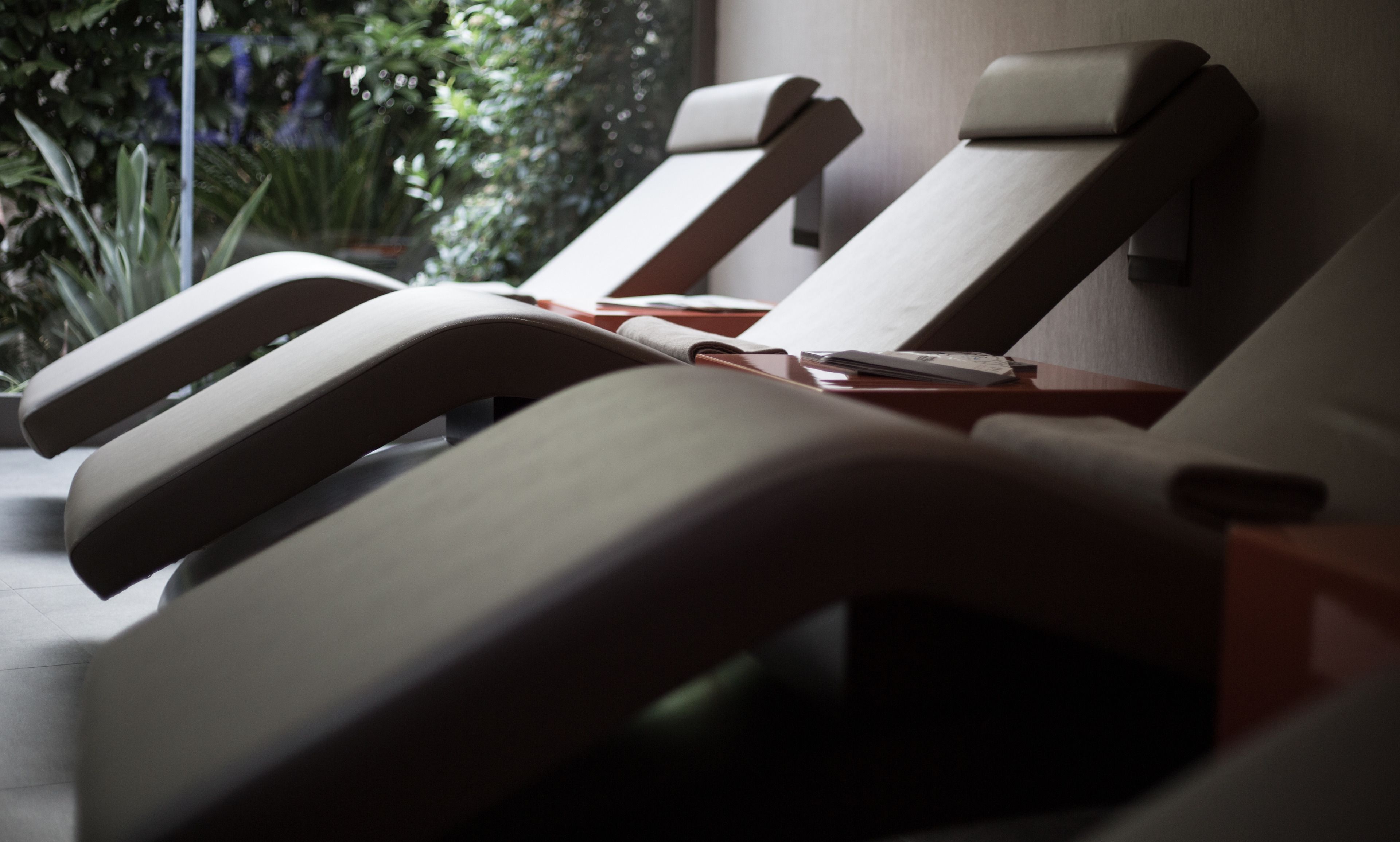 3 treatment rooms, massages