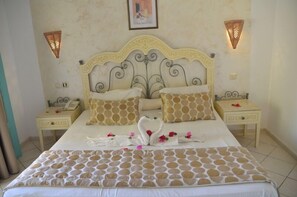 In-room safe, free cribs/infant beds, free WiFi, bed sheets - Diar Yassine (Djerba Midun)