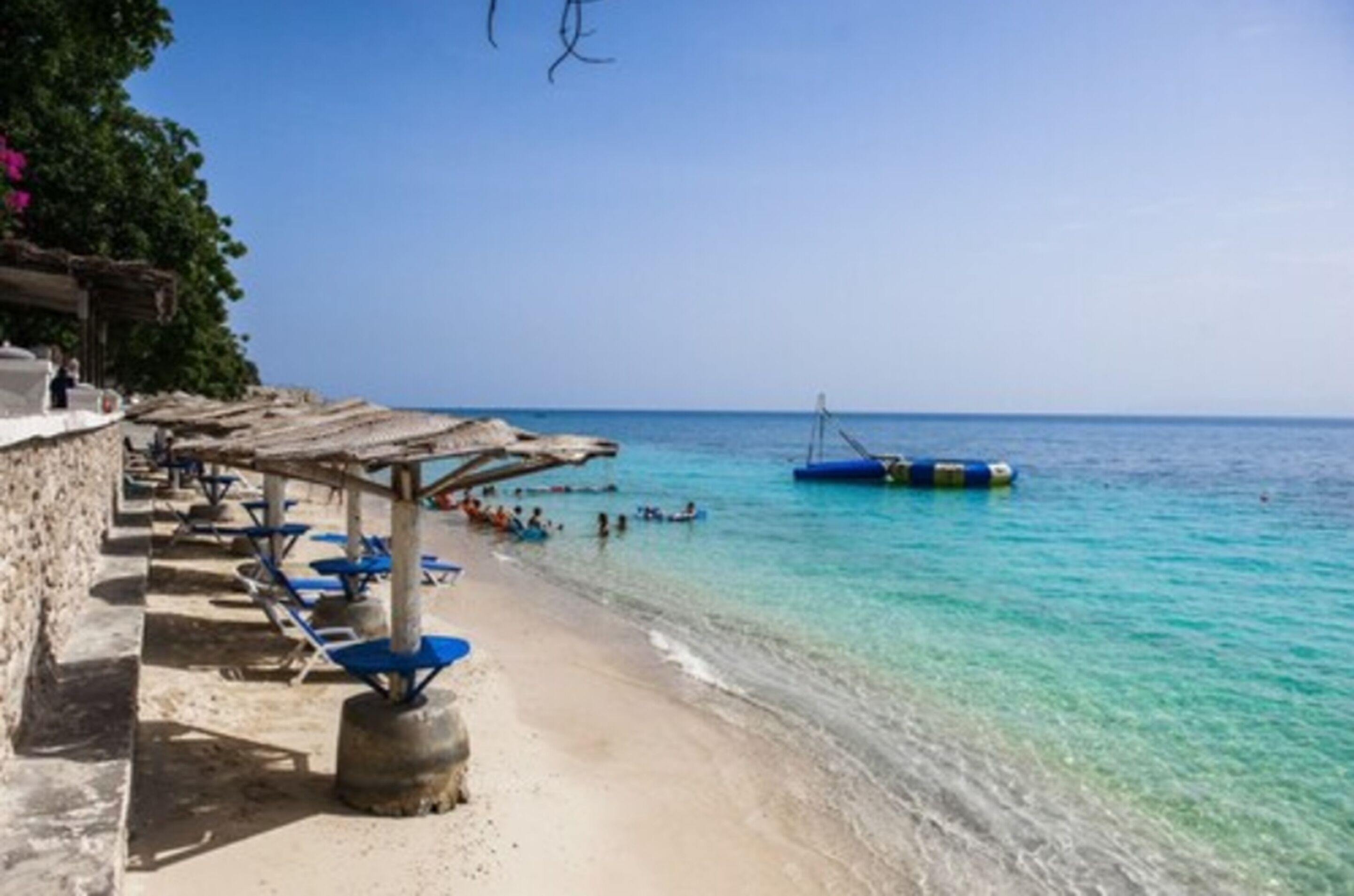 Wahoo Bay Beach Club & Resort