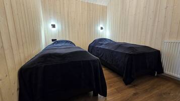 Villa, 1 Bedroom, Hot Tub | 1 bedroom, premium bedding, desk, laptop workspace