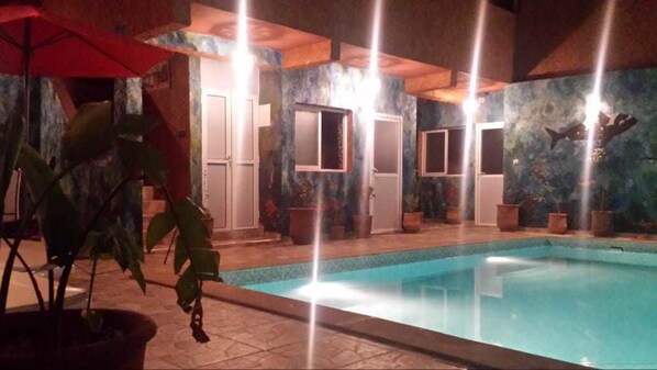 Outdoor pool - Mirleft Tayought Guest House (Mirleft)