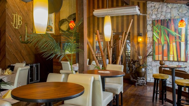 Lunch and dinner served  - B & B Comfy Inn (Petionville)