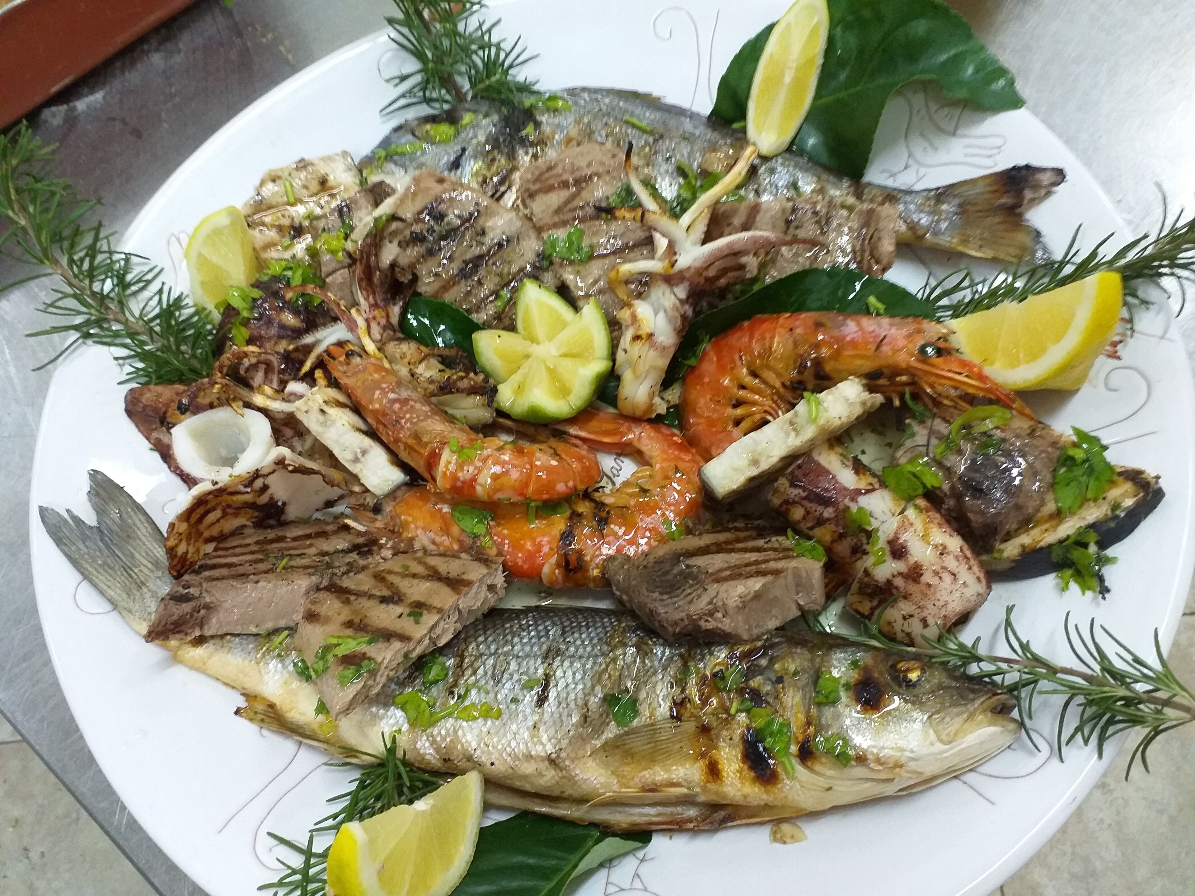 breakfast and dinner served, regional cuisine