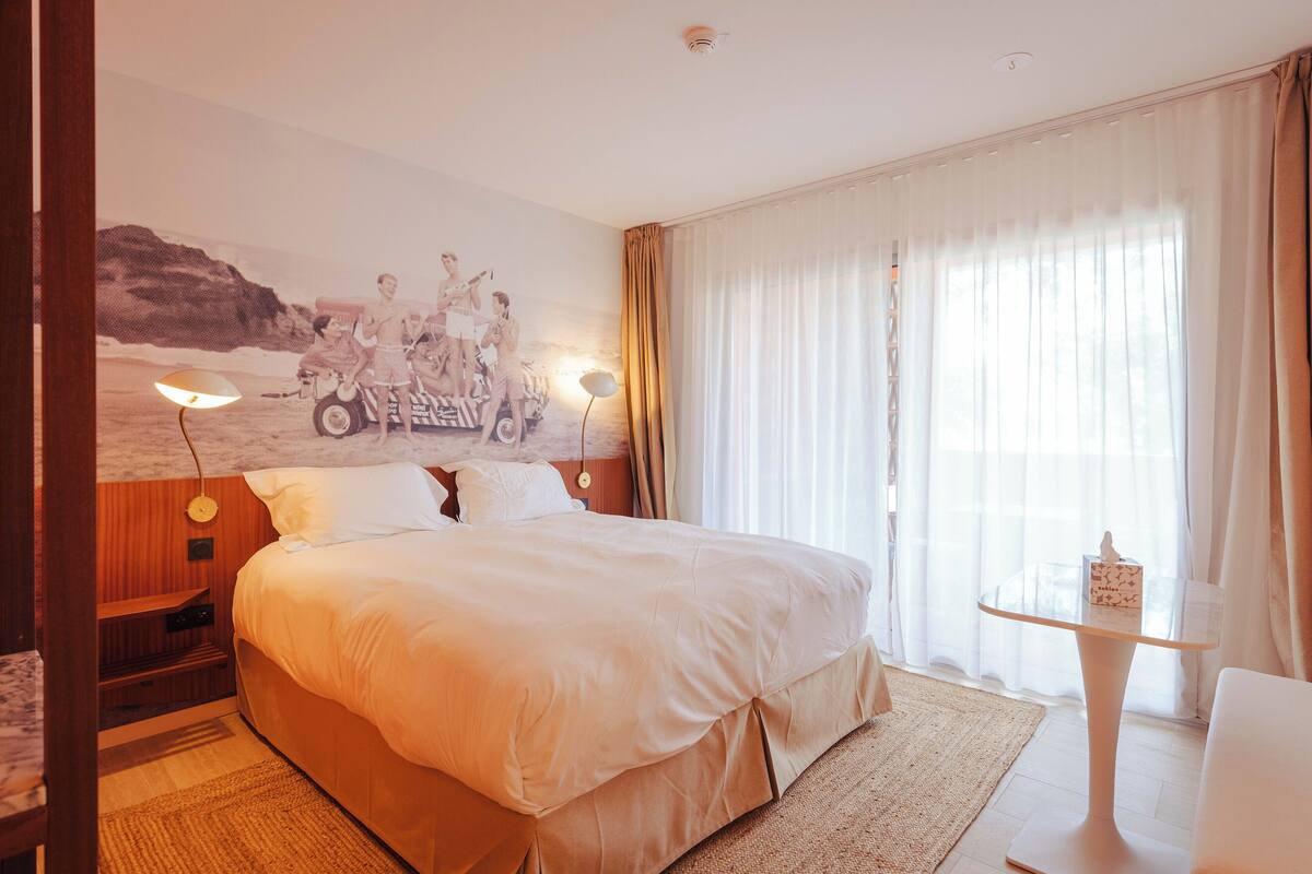 MI CASA SIGNATURE | 1 bedroom, hypo-allergenic bedding, in-room safe, desk