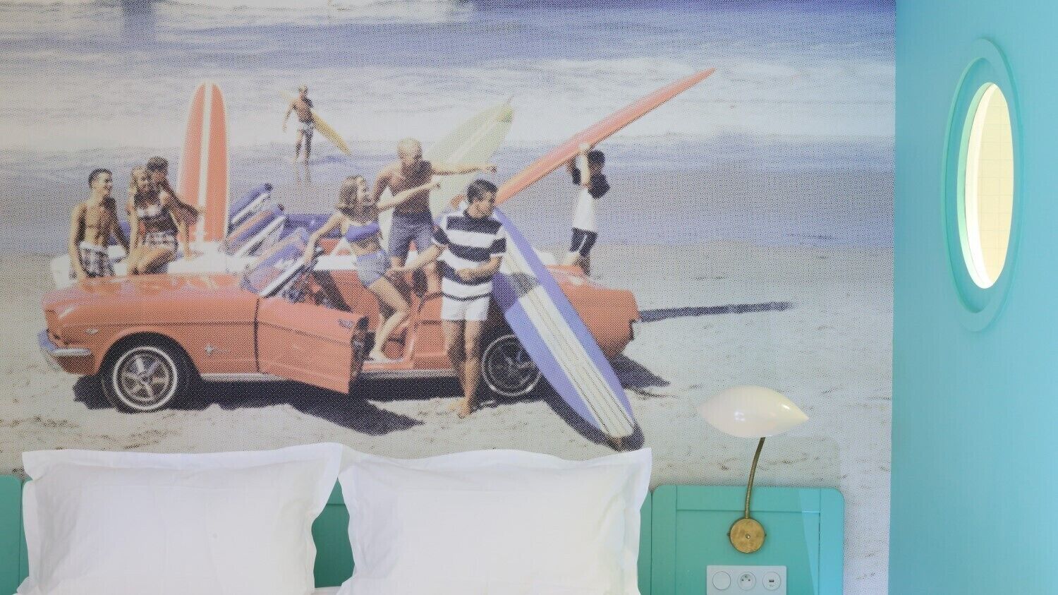 classic triple room | 1 bedroom, in-room safe, desk, blackout curtains