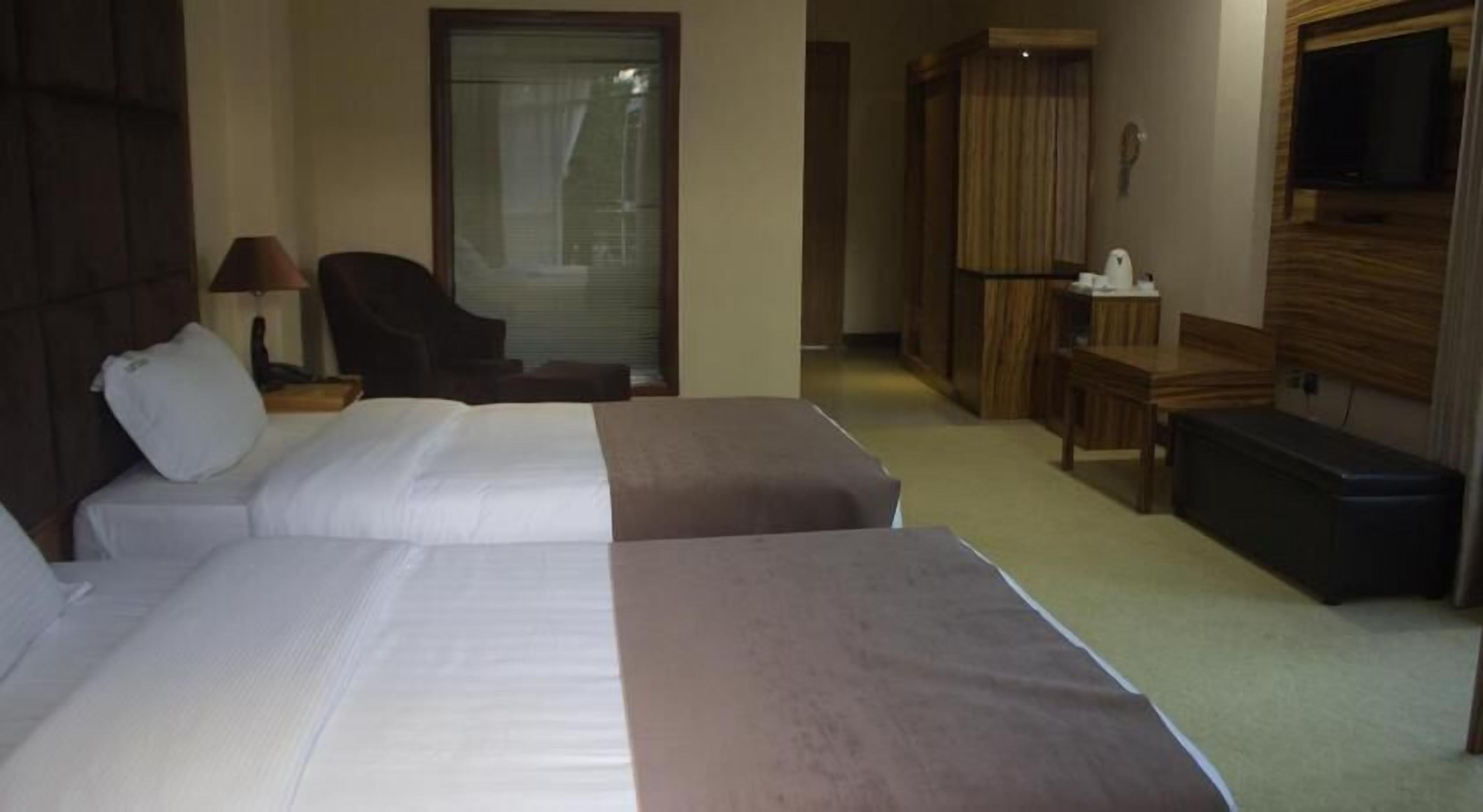 Minibar, in-room safe, desk, blackout curtains