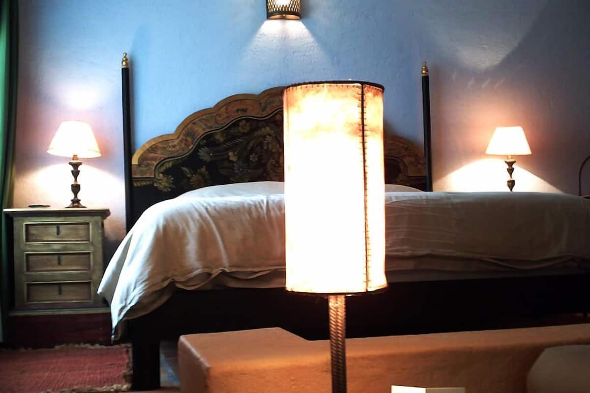 Chambre double | Décor unique, ameublement unique, accès au Wi-Fi (inclus)