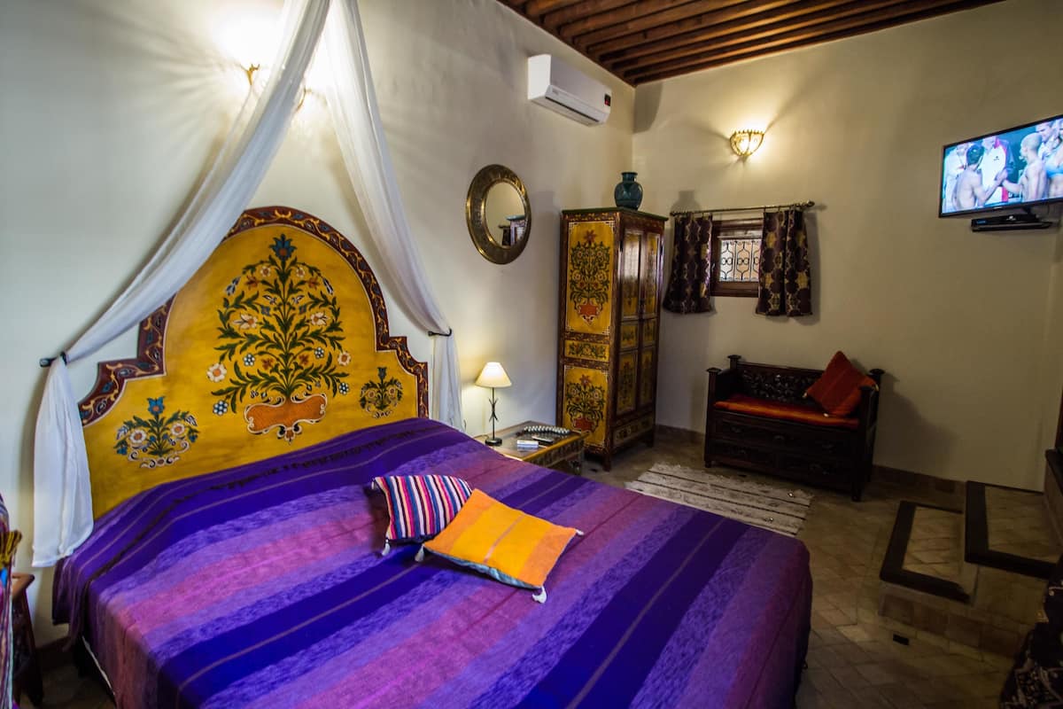 Standard Double Room (DJEANNA) | Room amenity