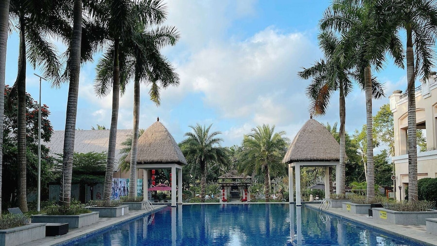 Ramada by Wyndham Wanning Resort