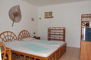 1 bedroom, in-room safe, desk, cribs/infant beds