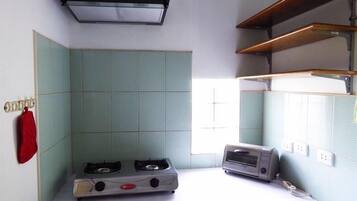 Mini-Kühlschrank, Wasserkocher