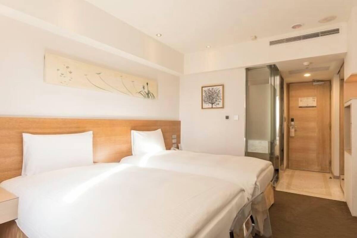 In-room safe, desk, iron/ironing board, free WiFi